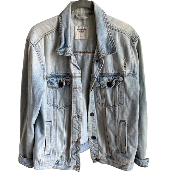 Abercrombie & Fitch Jackets & Blazers - Abercrombie‎ Denim Jacket Light Wash 90s Vintage Revival Relaxed Trucker XS/S